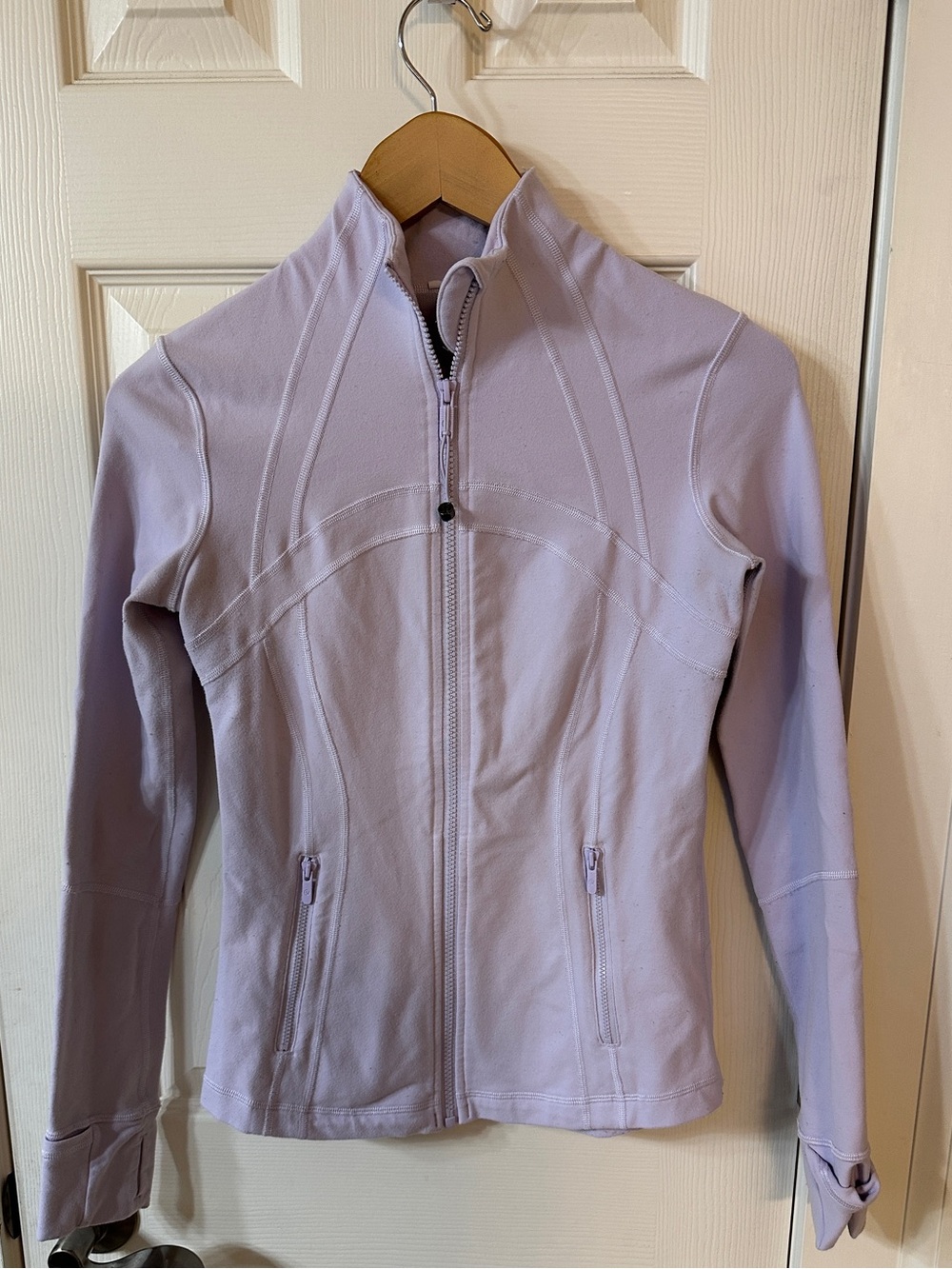 Lululemon Lulu Define Jacket Lavender Purple Zip-Up Slim Fit Trendy Classic 6